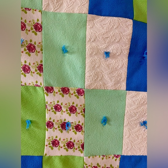 Vintage Tie Quilt 65” x 83” - Picture 6 of 9